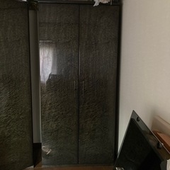 お洒落でモダンな　桐タンス