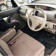 ダイハツ　タント　4人乗り車の画像