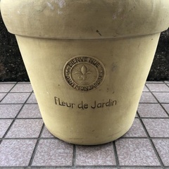 テラコッタ　メダカ容器