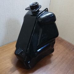 ヤマハ　ＦＺＲ２５０　２ＫＲ　純正ガソリンタンク　　　CB GT...