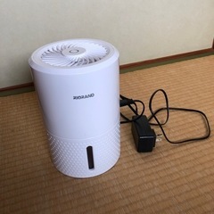 ミニ除湿器
