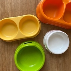 キャットフード、ドッグフード皿の画像