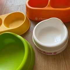 キャットフード、ドッグフード皿の画像