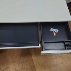 【愛品倶楽部柏店】　PLUS プラス 100幅 片袖机 鍵付きの画像