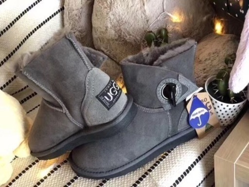 新品　オーストラリア　ショートブーツ　グレーUS5、22.5cm