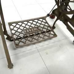 足踏みミシン台 JUKI ジューキ 横幅 約88cm(折りたたみ時） 中古　リメイク用に 苫小牧西店の画像