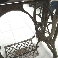 足踏みミシン台 JUKI ジューキ 横幅 約88cm(折りたたみ時） 中古　リメイク用に 苫小牧西店の画像