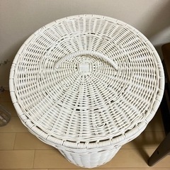 バルストウキョウ　ランドリーバスケット　ラタン調の画像