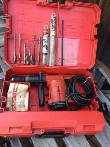 HILTIロータリーハンマードリルTE22