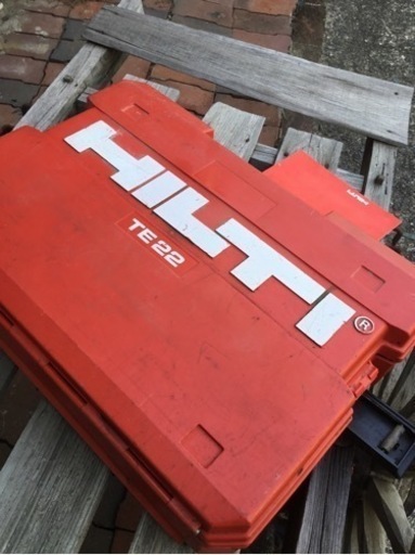 HILTIロータリーハンマードリルTE22
