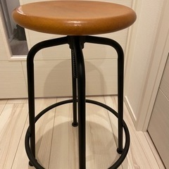 スツールの画像