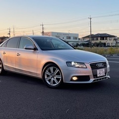 AUDI A4 コミコミ値段