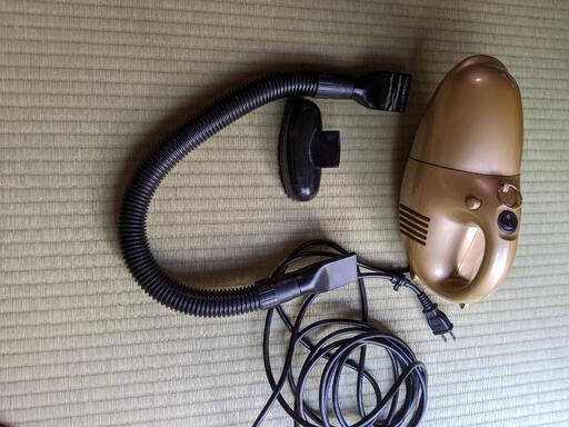 掃除機　車　箱付属品も出てきました
