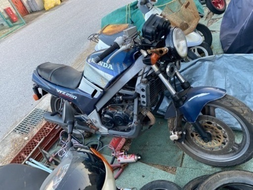 VTZ250 レストアベース　初爆OK キーあり