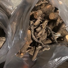 無料　廃材　キャンプや薪ストーブ