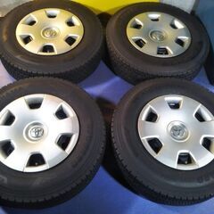 冬 ハイエース トヨタ純正【カバー付き】195/80R15 LT...