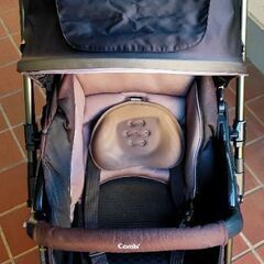 ベビーカー コンビの画像