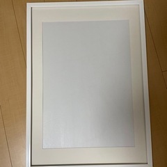 ニトリ ポスターフレーム白 Ｂ2サイズ