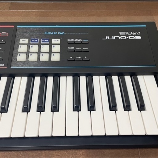 Roland JUNO-DS61 シンセサイザー