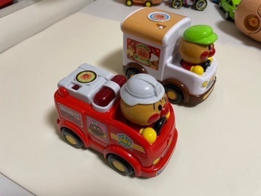 アンパンマンおしゃべり消防車、移動販売車