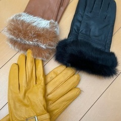 【決定済み】レザーとファーの手袋　本革　Mサイズ　新品未使用×2、カラシ色はUSEDの画像
