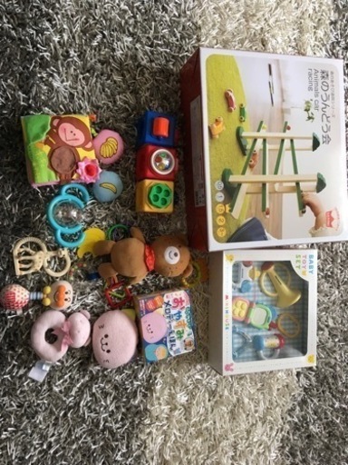 おもちゃまとめ売りアンパンマンまるまるパズルも追加しました。