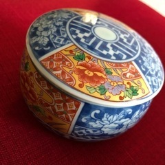 【未使用品】有田焼　夢彩磁器　蓋付き