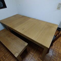 IKEA 　BJURSTA/ビュースタ シリーズなどダイニングテーブルセットの画像