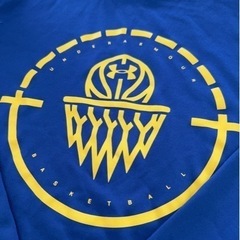 アンダーアーマー バスケットロングTシャツの画像