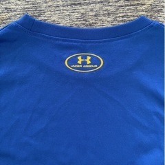 アンダーアーマー バスケットロングTシャツの画像
