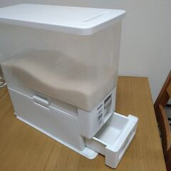 【引き取り先決定】キッチン用品及び食器差し上げますの画像