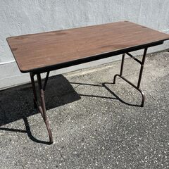 折り畳み 作業 机 約75x120x60cm 海外製？ ワークデスク