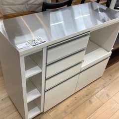 キッチンカウンターホワイト×シルバーのご紹介です！！