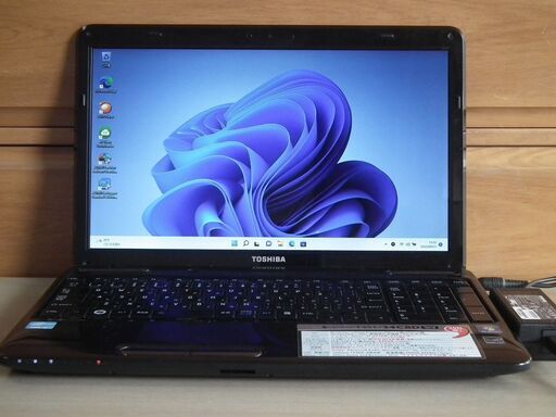 【SSD200GB搭載WIN1164bit 東芝 Satellite T351/34CBD Core i3/ﾒﾓﾘ4GB/Office365】