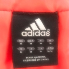 adidas【フード付ウェア】の画像