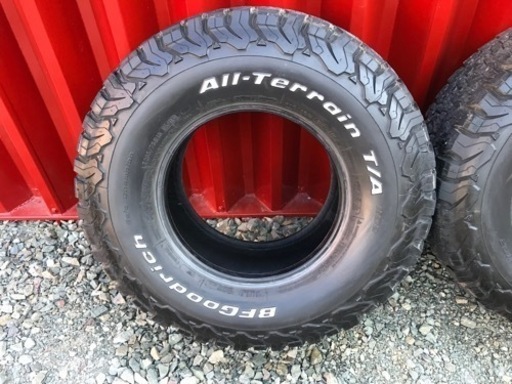 BFグッドリッチ　タイヤ　285/75/16