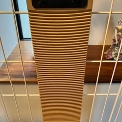 ネコのケージ、トイレ、爪研ぎ、ベッドのセットの画像