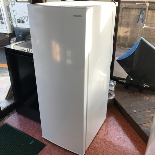 冷凍庫　アイリスオーヤマ  142L 2022年製