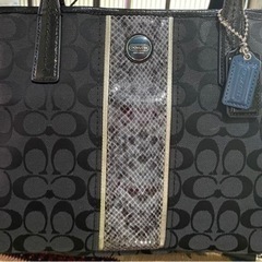 COACH コーチ シグネチャー パイソン トートバッグパテント...