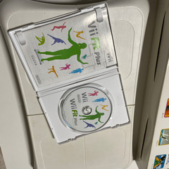 Wii Fit Plus バランスWiiボードとソフトセット の画像