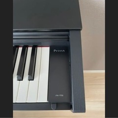 2022年⭐︎美品⭐︎電子ピアノCASIO PX-770BK 高低椅子・ヘッドフォン付 88鍵の画像