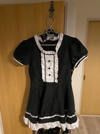 メイド服カチューシャ、エプロン、チョーカー付き
