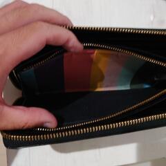 ポール・スミス長財布の画像