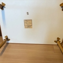 木製ラメテーブルの画像