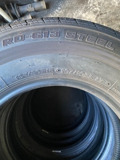 【決まりました】値下げ　美品　195/80R15 ブリヂストン  RD613 新車装着タイヤ4本