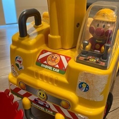 アンパンマンのショベルカーの画像