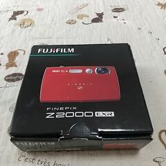 富士フイルム製  FinePix Z2000EXR 赤の画像