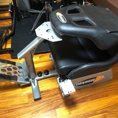 PLAYSEAT レーシングシートの画像