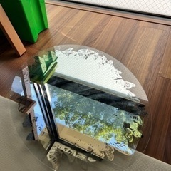 蝶々のミラーの画像