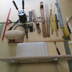 和裁道具一式　竹尺（各種）電気ゴテ、アイロン台等